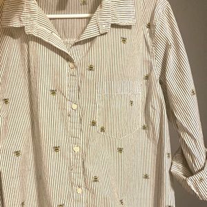 Old navy bee button up
